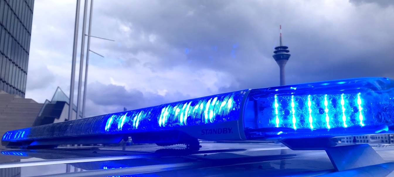 Köln: Polizei gibt Schüsse auf Auto ab