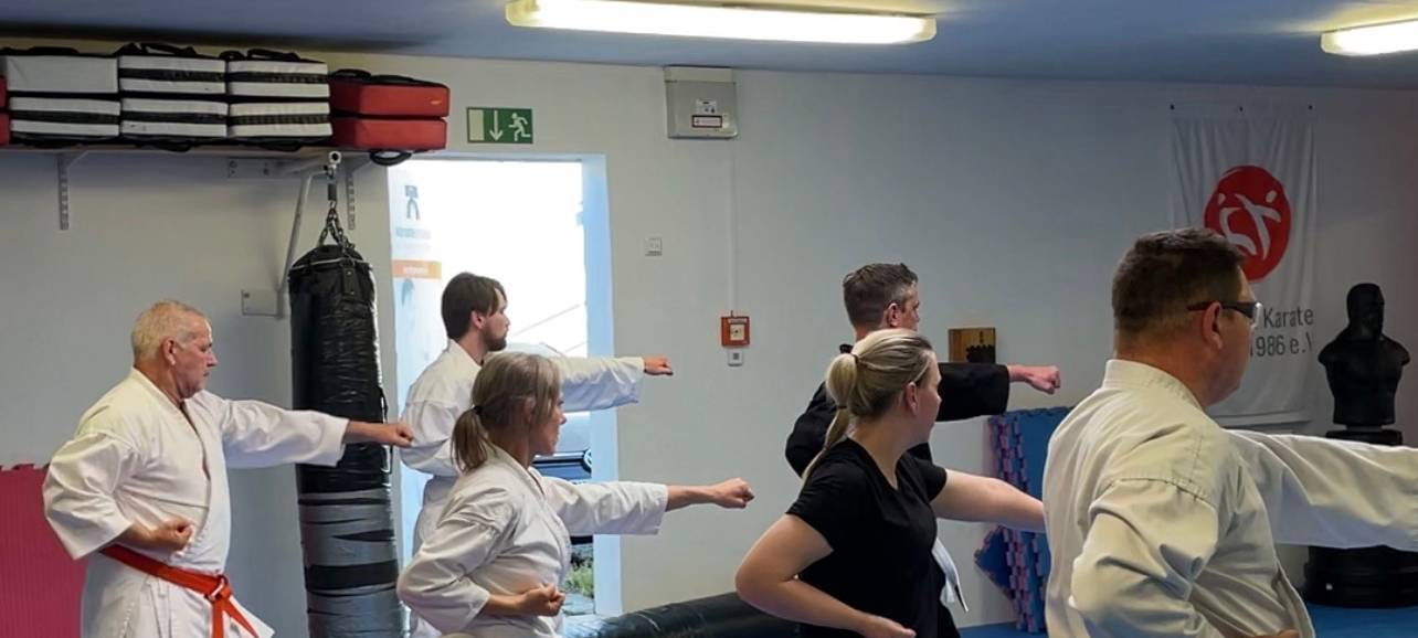 Frechen: Karate-Verein bietet Kurs für Späteinsteiger an