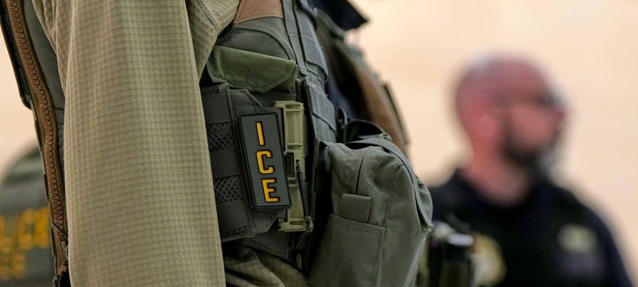 Einwanderungsbehörde ICE an US-Flughäfen